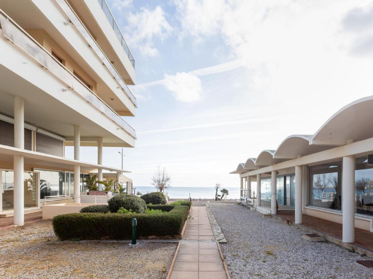 Studio Le Grand Large-2 By Interhome Le Lavandou Exterior photo